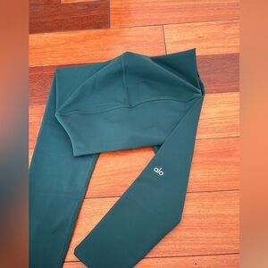 turquoise alo leggings (brand new)